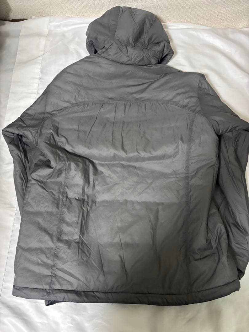 モンベル サーマラップ パーカ リバーシブル 撥水加工 Lサイズ 黒