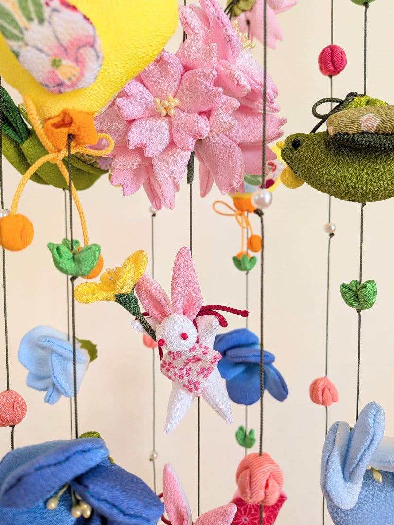 チロルパン「春のつるしかざり」「水仙」