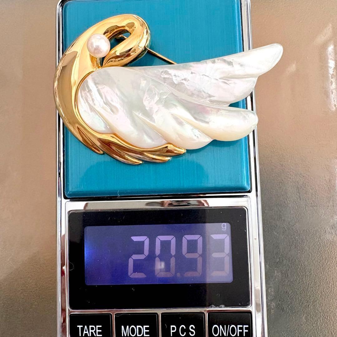 TASAKI タサキ マザーオブパール　アコヤ真珠　スワンモチーフ SVブローチ