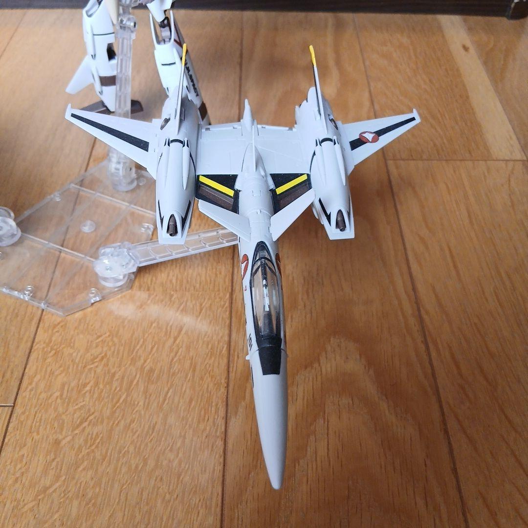 VF-1 Valkyrie フィギュア