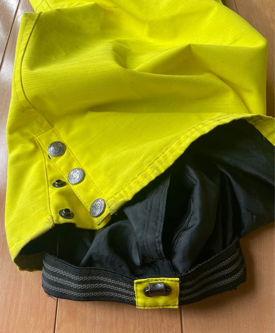 JACKFROST13スノーボードウェア XS 派手　蛍光【値下げしました！】