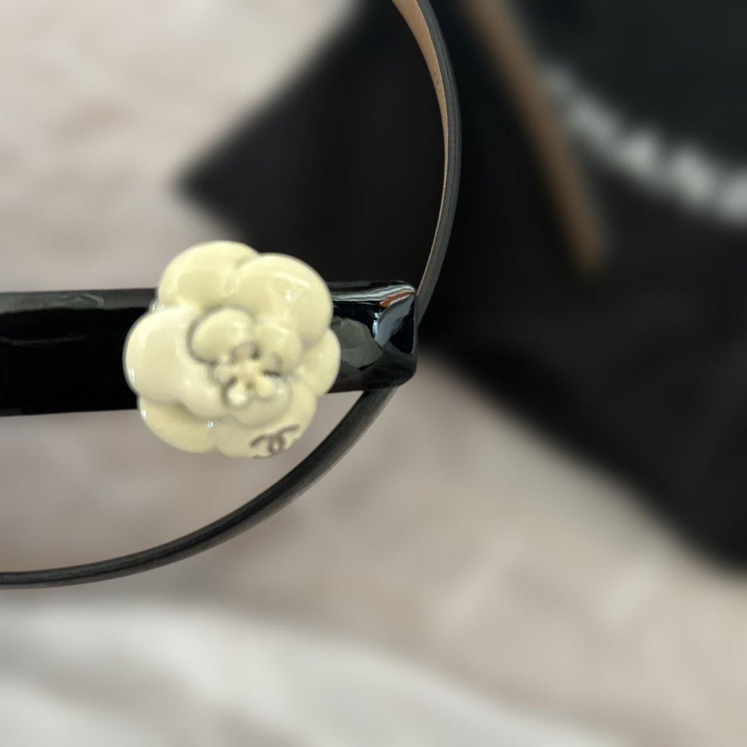 CHANEL シャネル　カメリアベルト 75