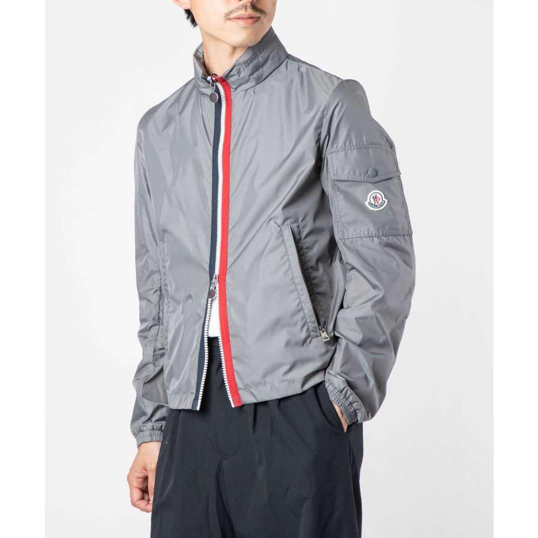 【美品】モンクレール ナイロンジャケット ロゴワッペン トリコロール グレー M