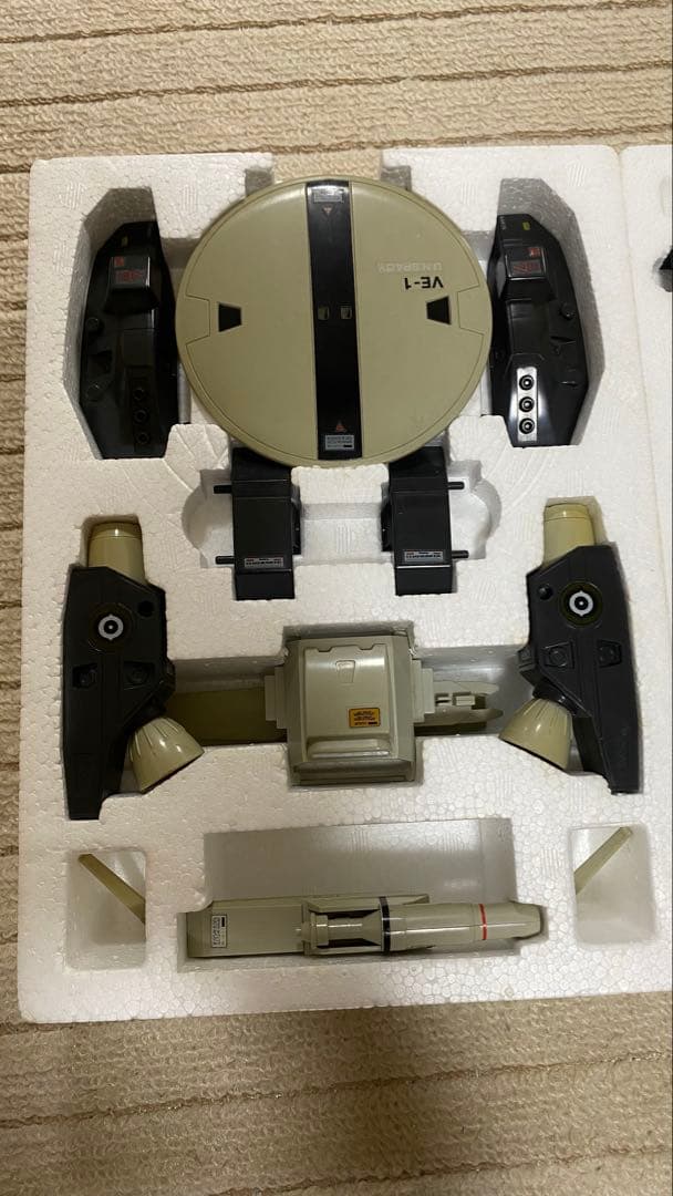 バンダイ　ハイメタル　1/55 エリントシーカー　タカトク マクロス　1点セット