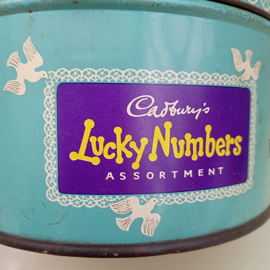 アンティーク缶