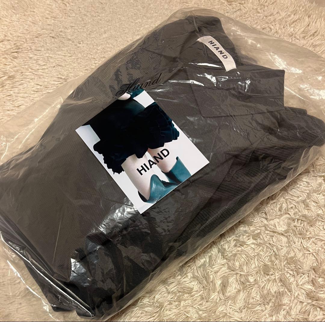 Hiand Ruffled-Hem Polo Dress グレー