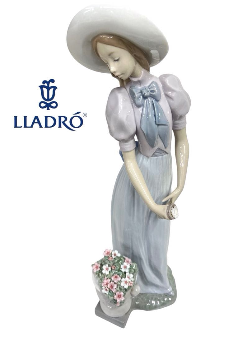 LLADRO リヤドロ　気品に満ちて　陶器人形　お花　置物　コレクション