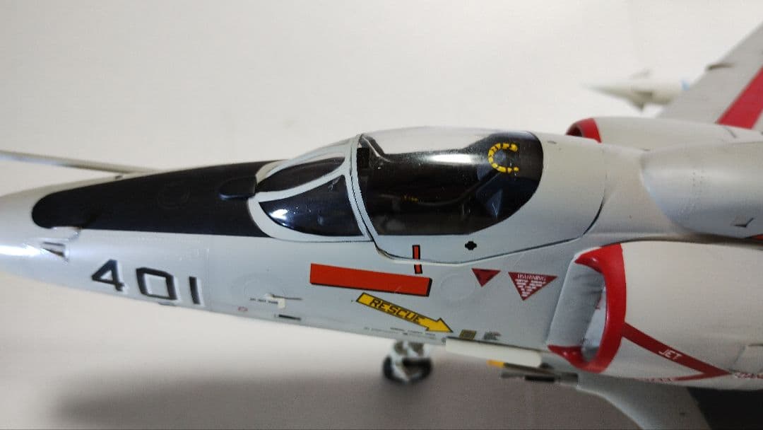 プラモデル完成機　1/32　A-4E/Fスカイホーク
