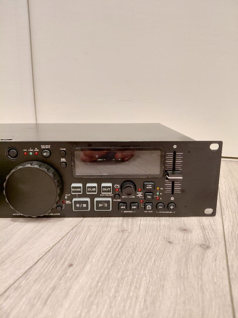 AMERICAN AUDIO UCD-100MKIII　業務用CDプレーヤー