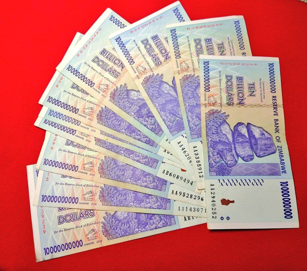 ＃100億ジンバブエドル　10枚　美品