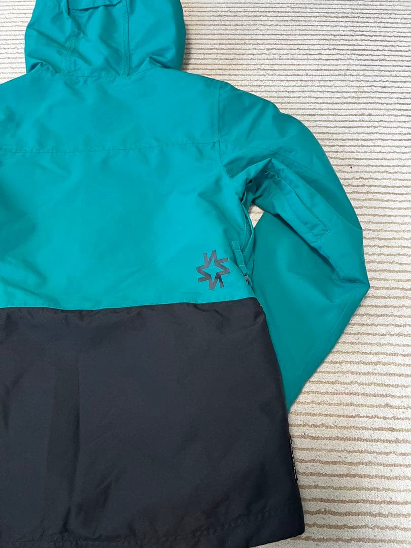 新品　ニキータ　スノーボード　ウエア　ジャケット　レディースS スキー