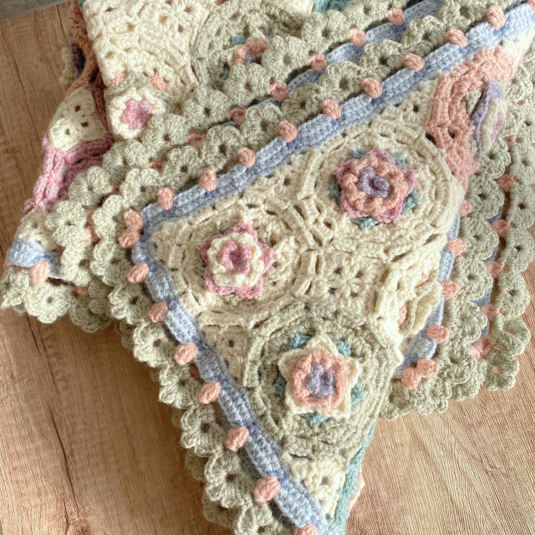 Roselle モチーフ かぎ針 編み マルチカバー ひざかけ こたつカバー