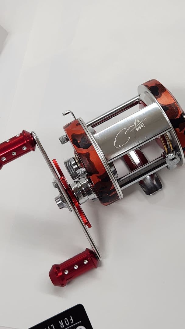 Abu Garcia 6500c ベイトリール オレンジカモ korea 雷魚