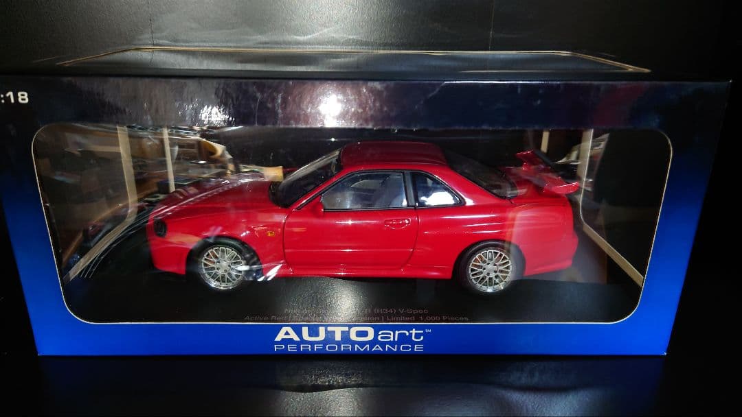 1000台限定 autoart 1/18 日産スカイライン GTR r34