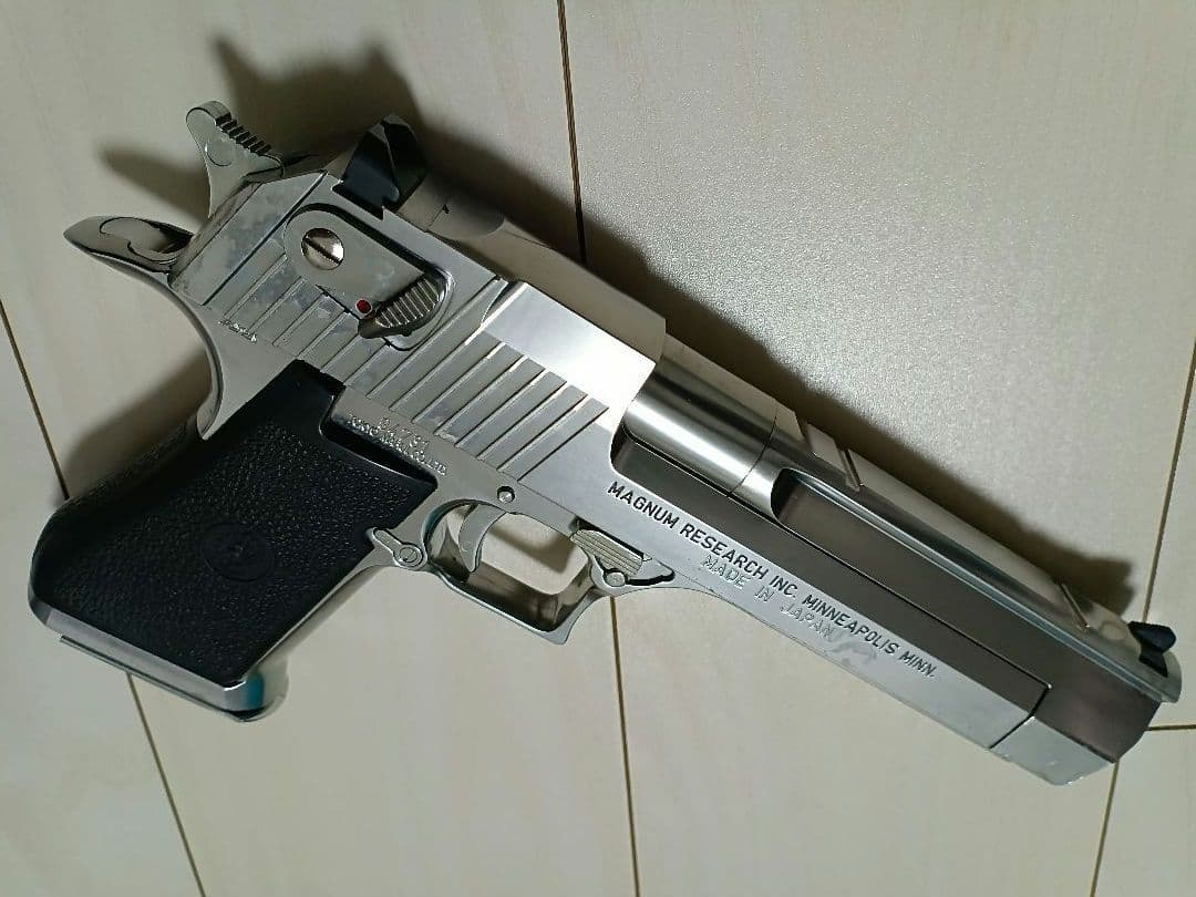 【中古品】東京マルイ 新型 ガスガン「デザートイーグル.50AE」ステンレス