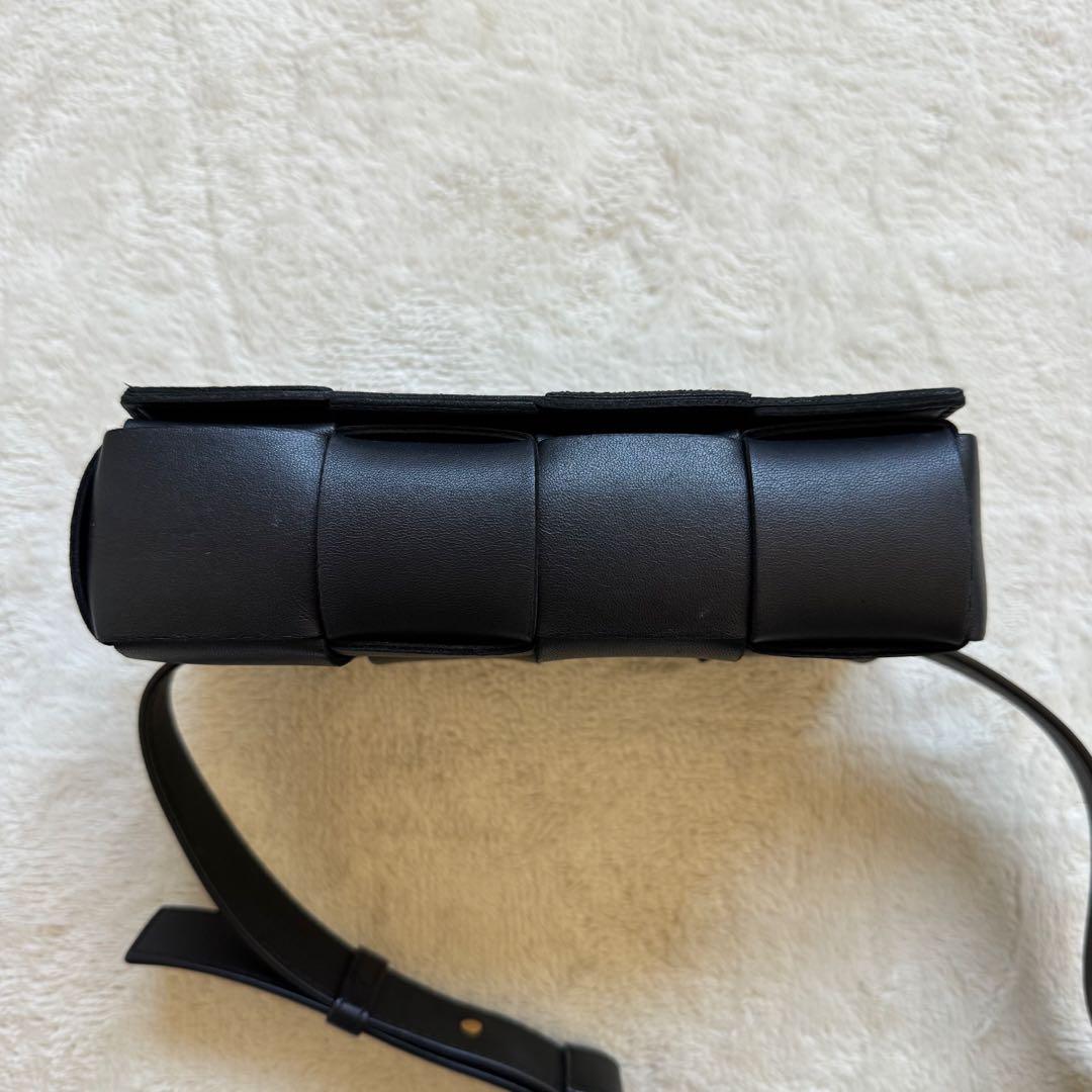 美品☆ ボッテガヴェネタ　カセット　ボディバッグ　ベルトバッグ　イントレチャート