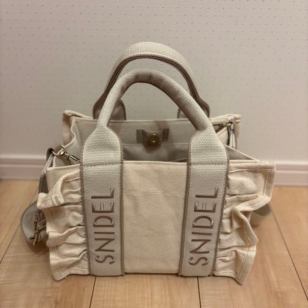 SNIDEL スナイデル フリルロゴバッグ