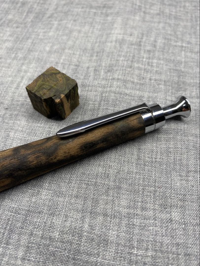 こぶた工房　黒柿　孔雀杢 シャープペン キューブ付。