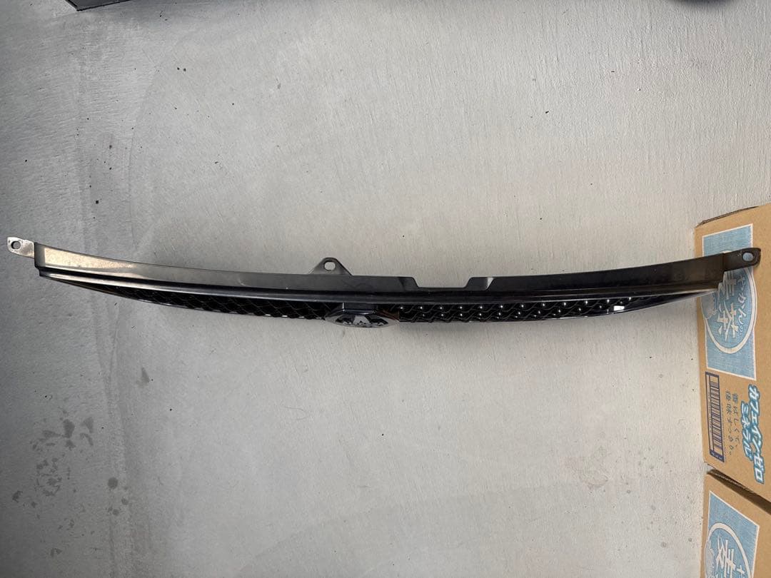 トヨタ ALTEZZA アルテッツァ 純正 フロントグリル