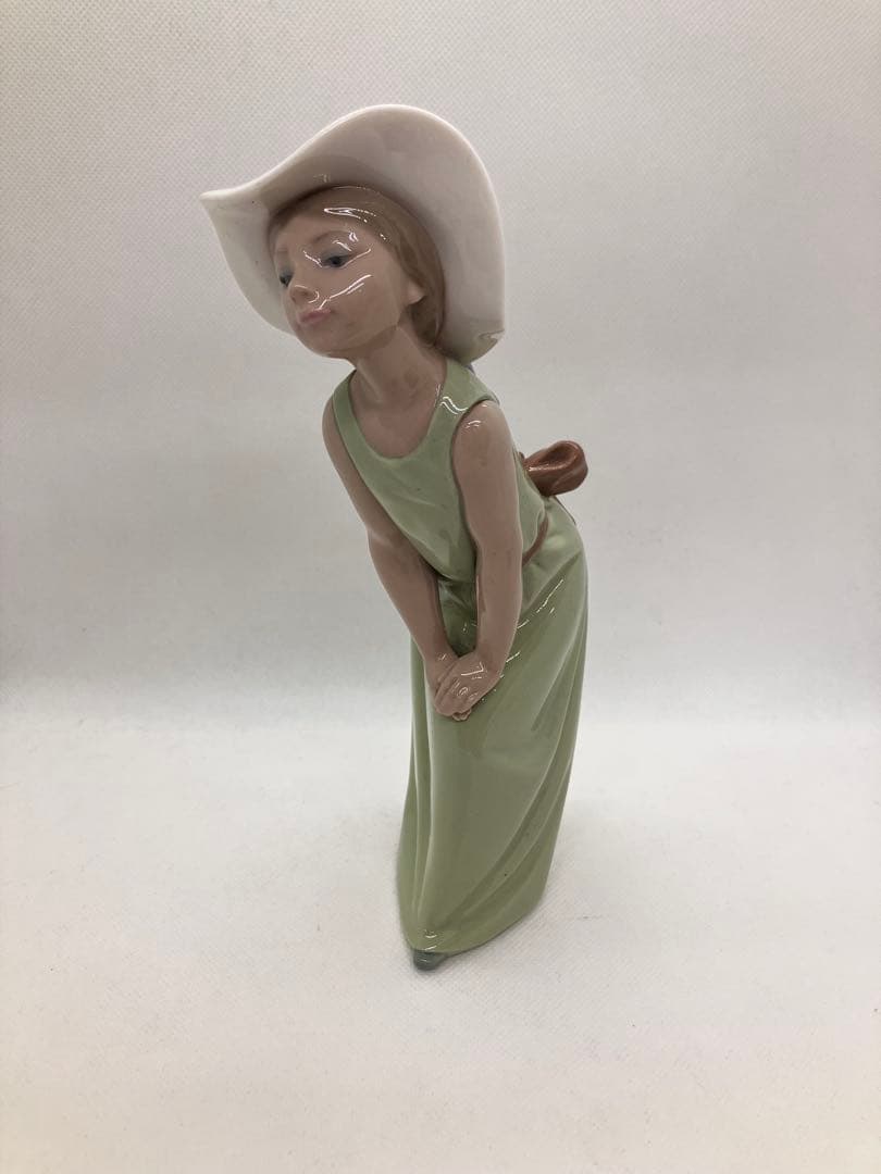 リアドロ　LLADRO 陶器人形