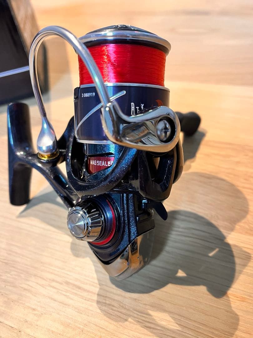 【中古】ダイワリール　20月下美人X LT2000S