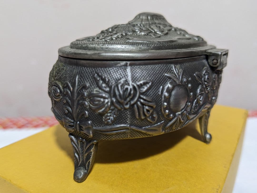 ♦ピューター製 猫足ジュエリーボックス 英国 フランス アールヌーヴォー様式