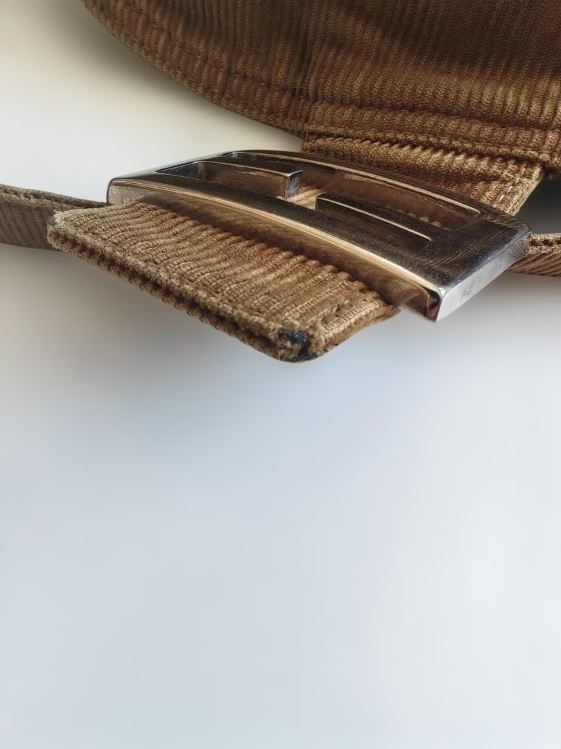 フェンディ　マンマバケット　スエード