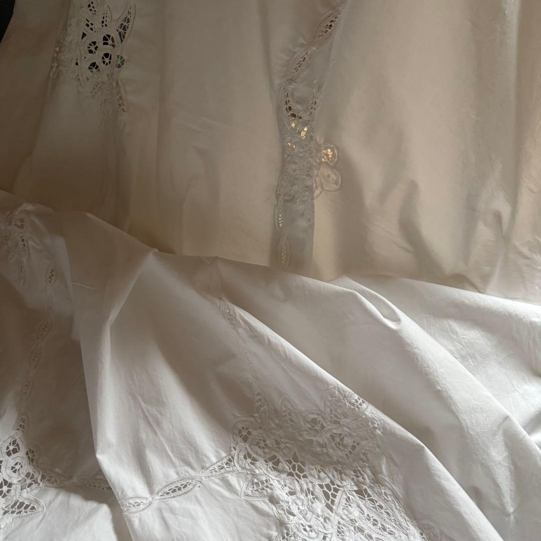 SALE❣️フランスアンティークஐ⋆* ふんわりバテンレースの花刺繍シーツ