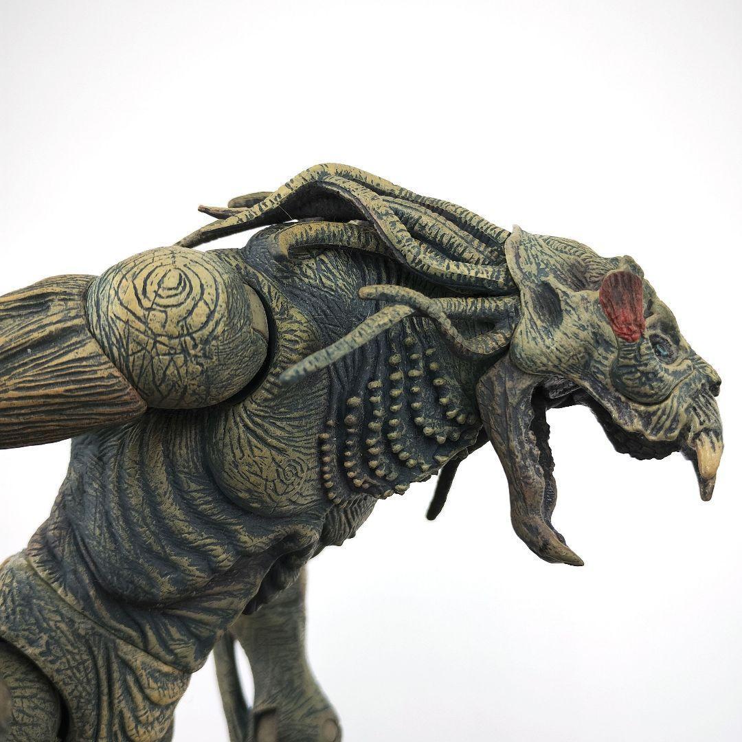 希少✨️Mezco Toyz ヘルボーイ サマエル フィギュア 入手困難