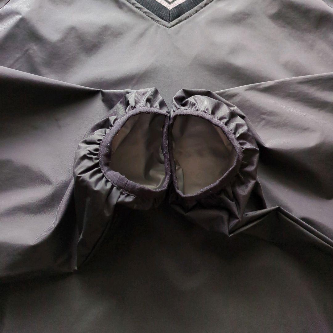 美品ナイキナイロンジャケットピステワンポイント刺繍バックプリント黒L