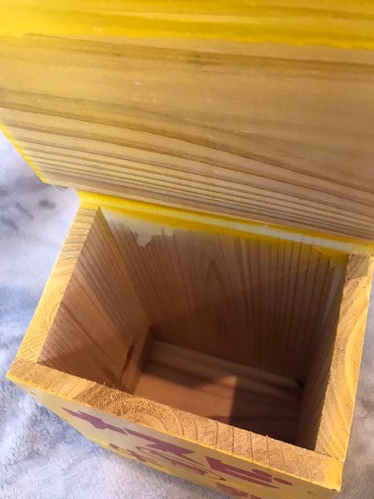 小澤　剛さん　アート作品　【ナスビ牛乳】