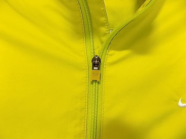 37109 ナイキゴルフ　2wayジャケット　黄緑色　サイズＳ