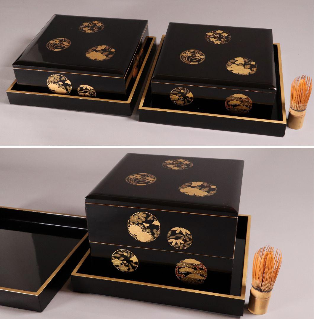 漆芸 木製漆器 丸に草花図 金蒔絵 二段重 重台 黒塗 朱塗 重箱【MA171】