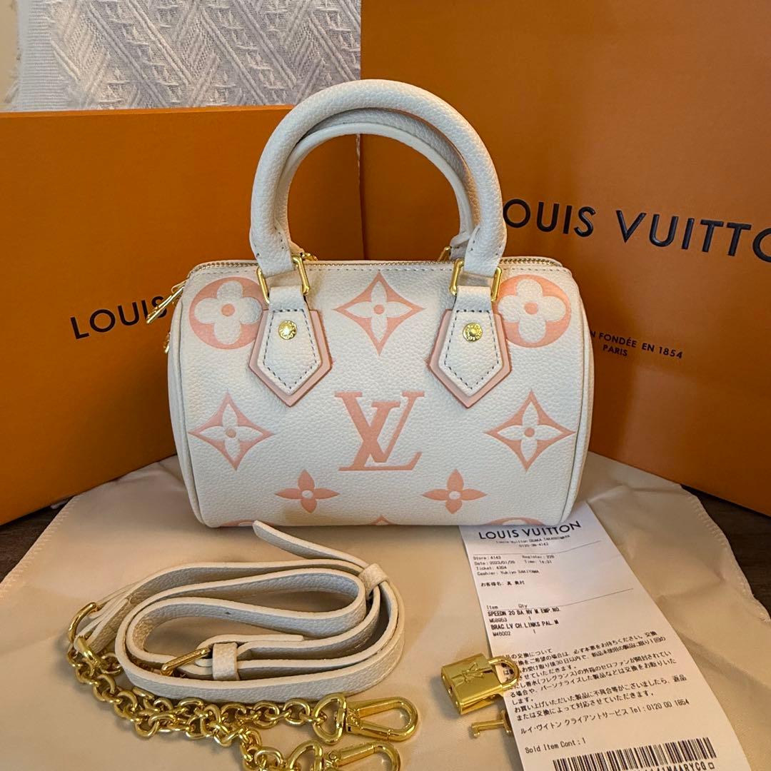 【実写画像】 ショルダーバッグ ホワイト/ピンク（予約販売）