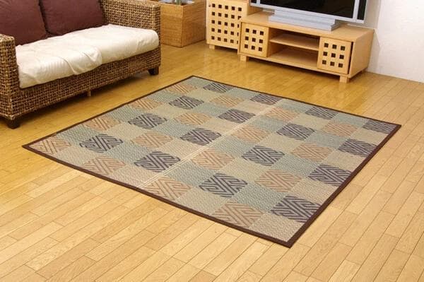 新品＊純国産 ＊い草花ござカーペット＊江戸間２帖１７４×１７４センチ＊両面使用可