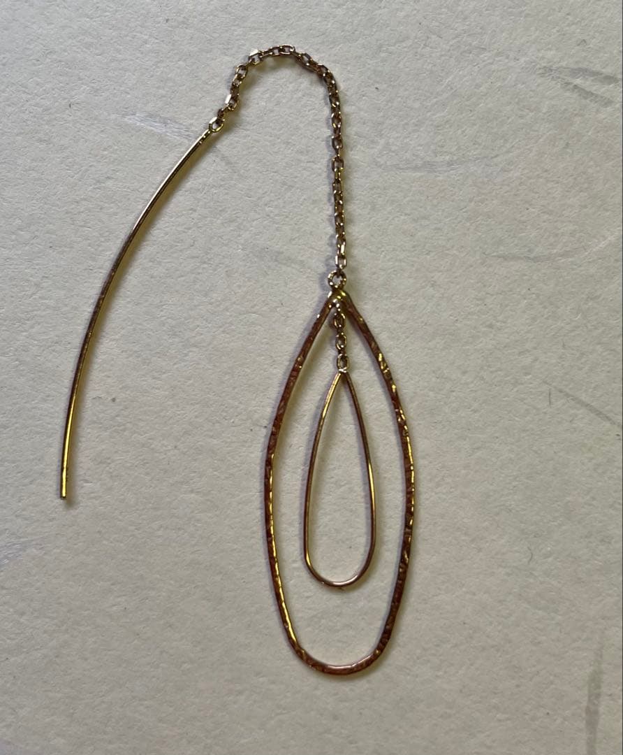 18金ゴールド 2連ドロップ型イヤリング　片耳