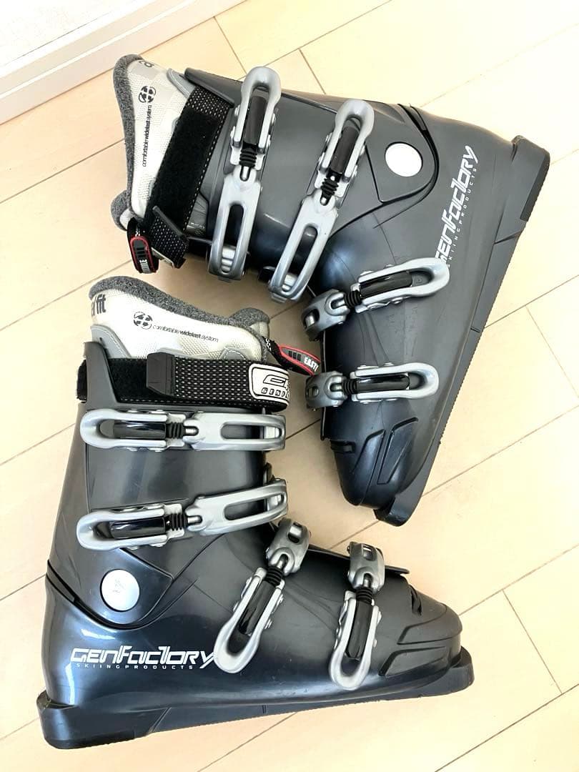 GEN FACTORY スキーブーツ 27.0ぐらい？　ゲンファクトリ