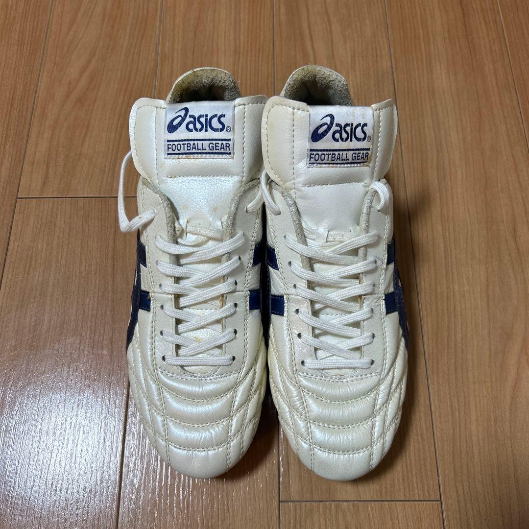 アシックスサッカースパイク　2010 24センチ