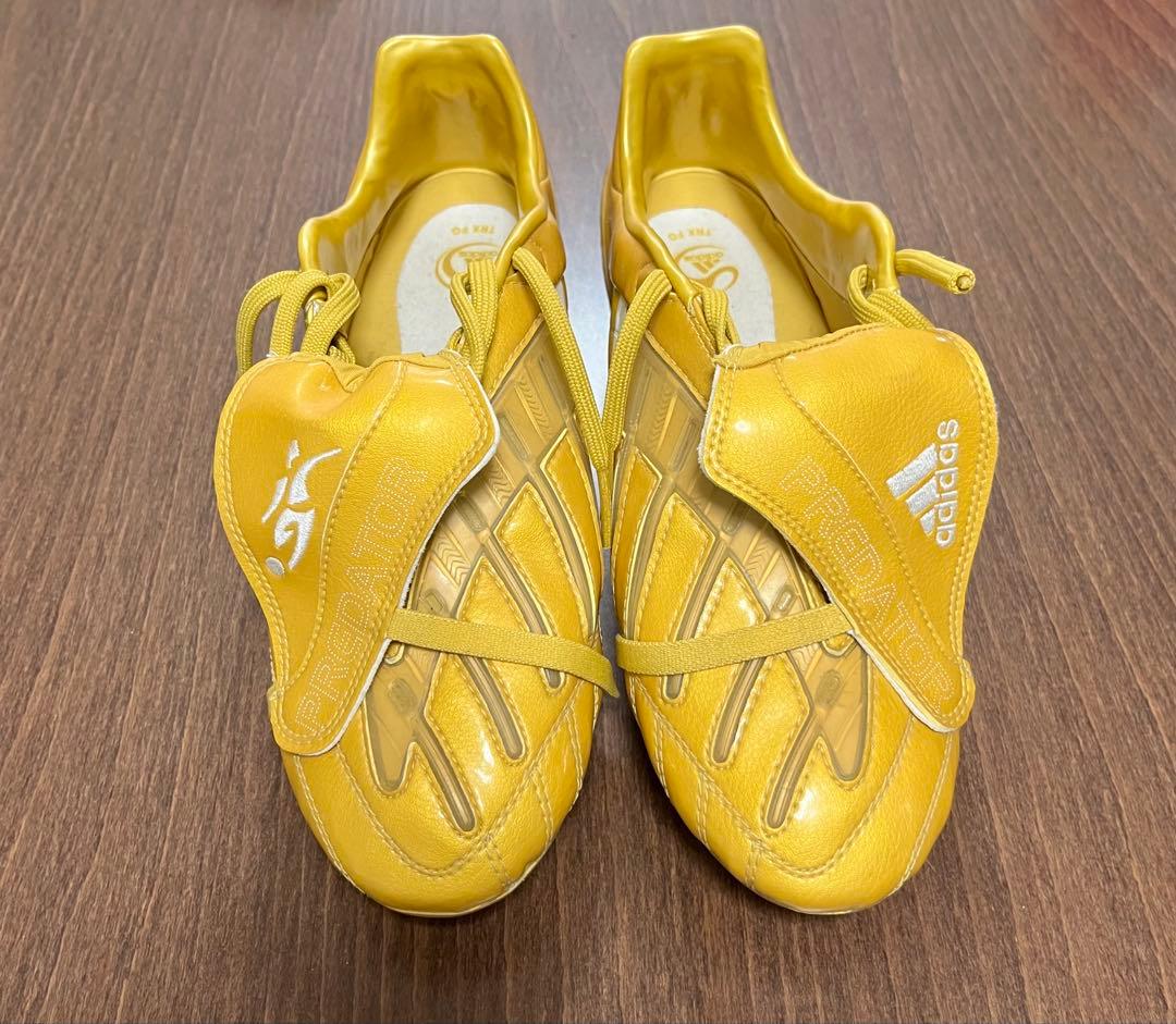 adidas プレデター イエロー