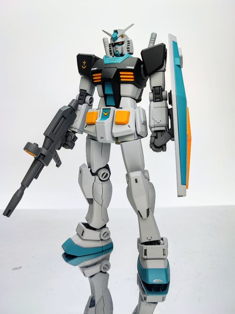 HGUC 量産型ガンダム　ガンプラ完成品