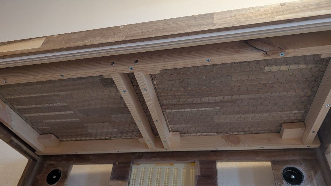 アカシア集成材15ミリ幅90縦45奥行45全面アクリル板仕様 蜜蝋オイル仕上げ！