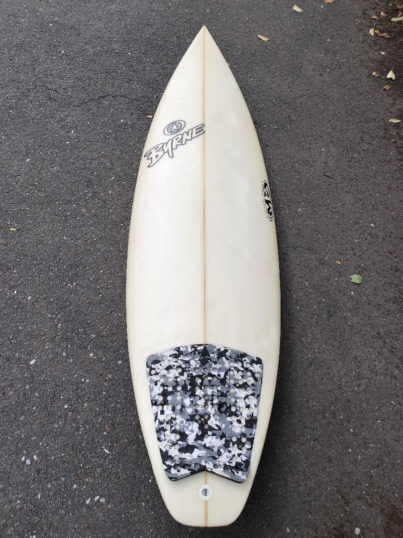 BYRNE 6'0ショートボード