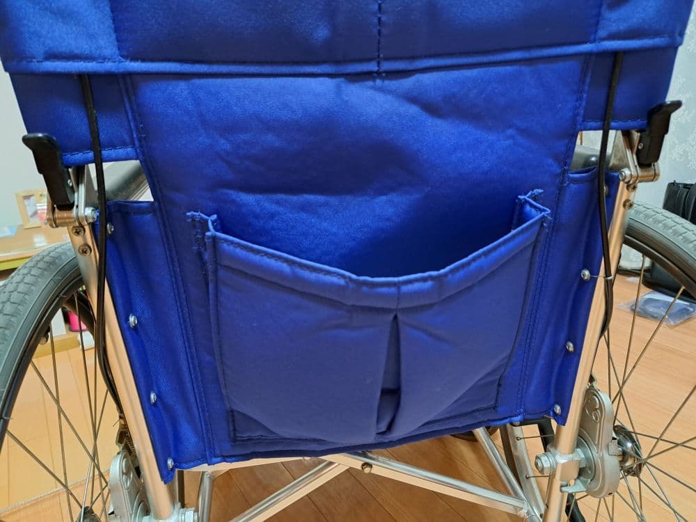 【引取り限定/近場は送料要相談】国産メーカー MATSUNAGA製 折畳車椅子