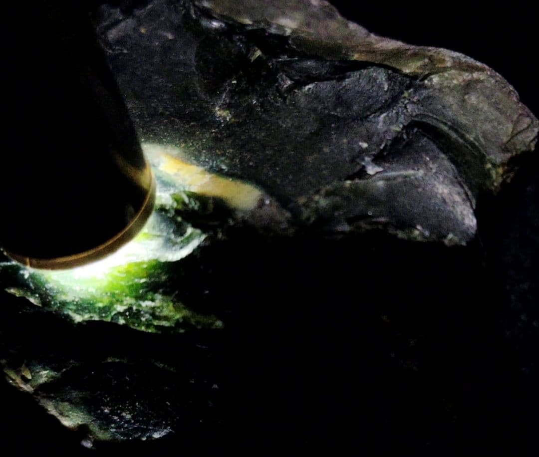 ★アゲート原石★糸魚川グリーン碼碯【姫川・転石・川ズレ・ウブ149ｇ】