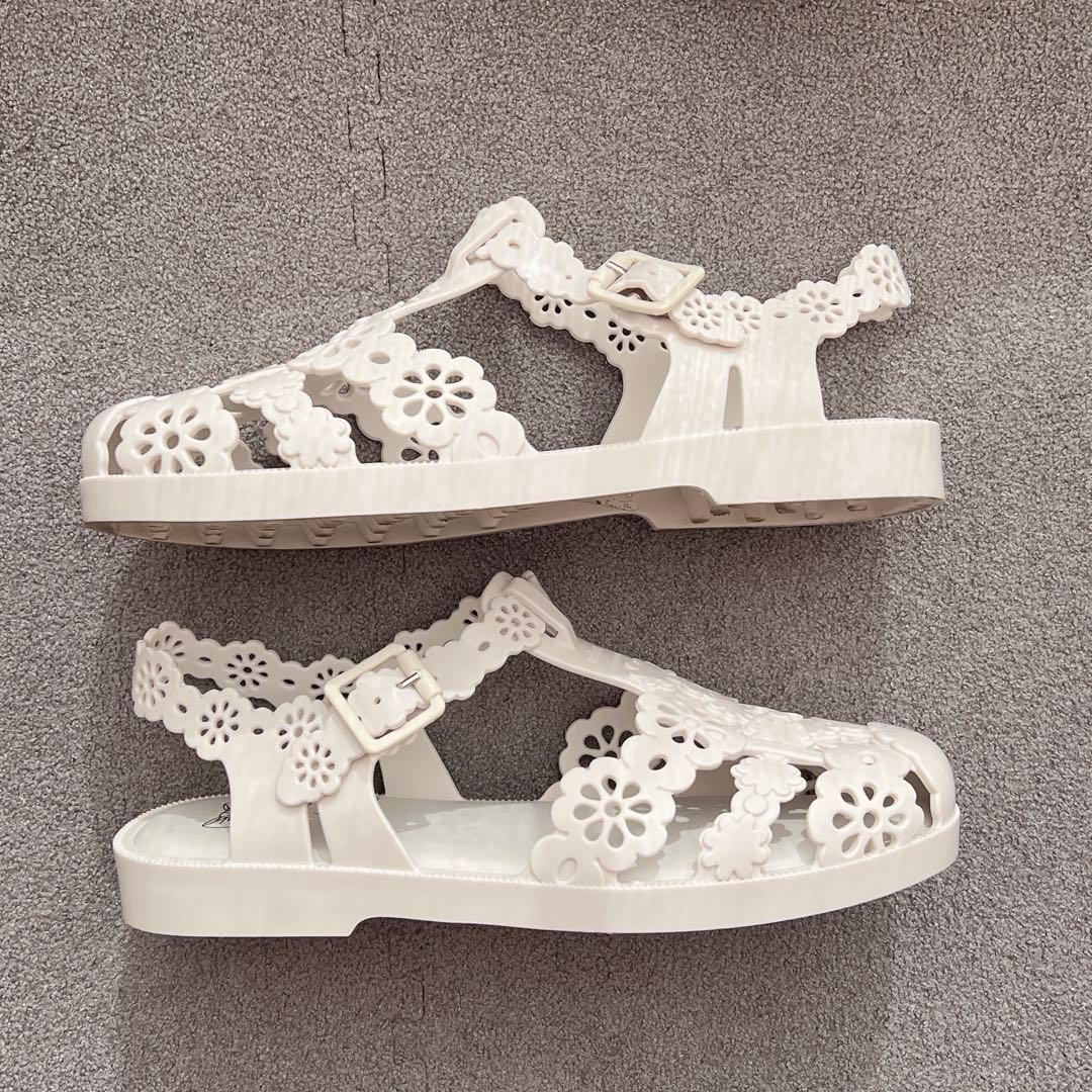 『melissa×VICTOR&ROLF』コラボサンダル