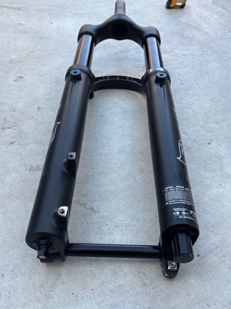 FOX FLOAT 36 Rhythm 150mm サスペンションフォーク