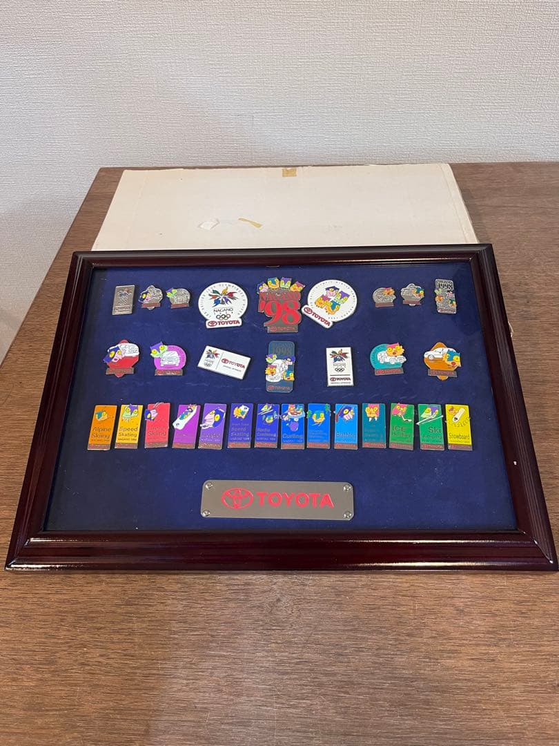 長野五輪　トヨタ自動車 ピンバッジ　額装セット