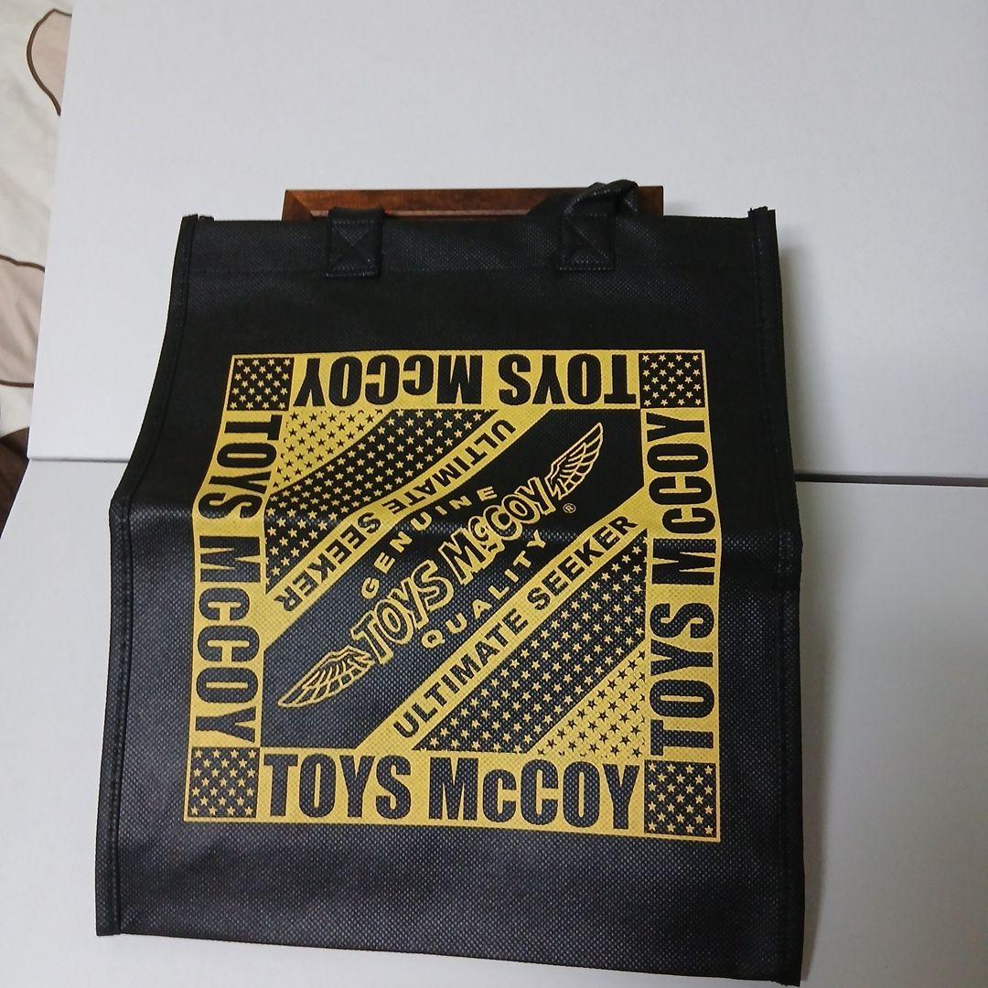 トイズマッコイ ロゴ入り木製アクセサリーボックス 25周年記念ピンバッジ