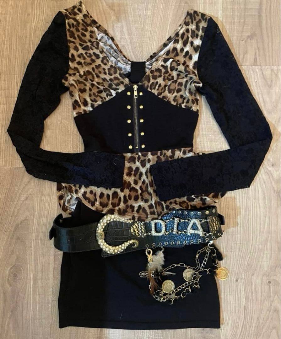 d.i.a.ダイヤ正規品☆ヒョウ柄背中ガン開きペプラムミニワンピース☆平成ギャル