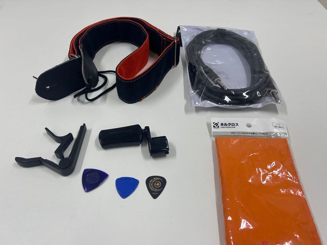 Squier ギター本体　ギタースタンド＋保証書付き 正規店購入